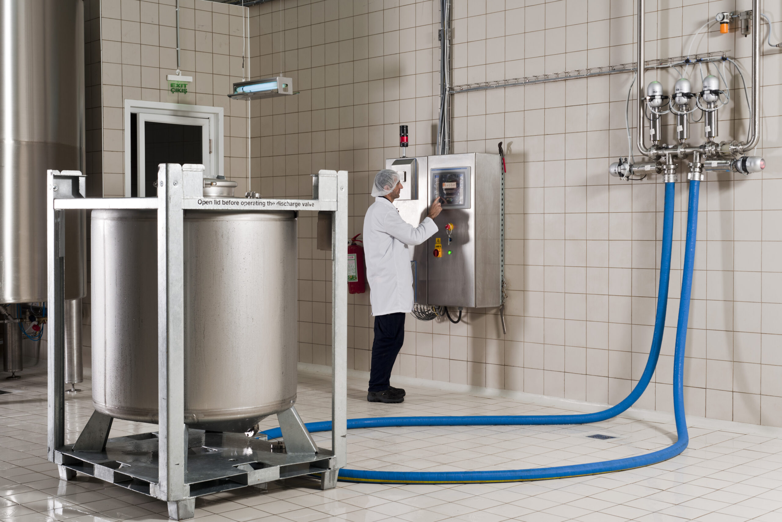 Container - pallecon filling